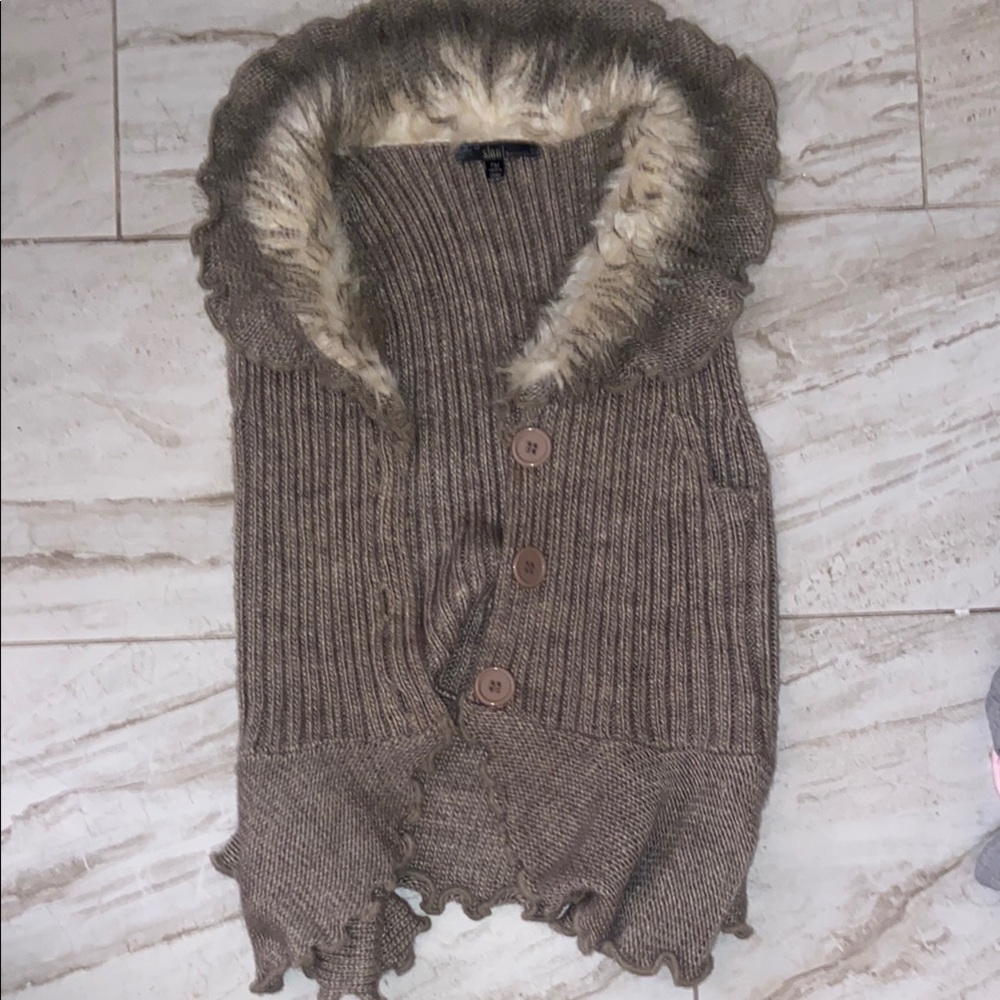 Cozy Brown Sweater with Fur Trim